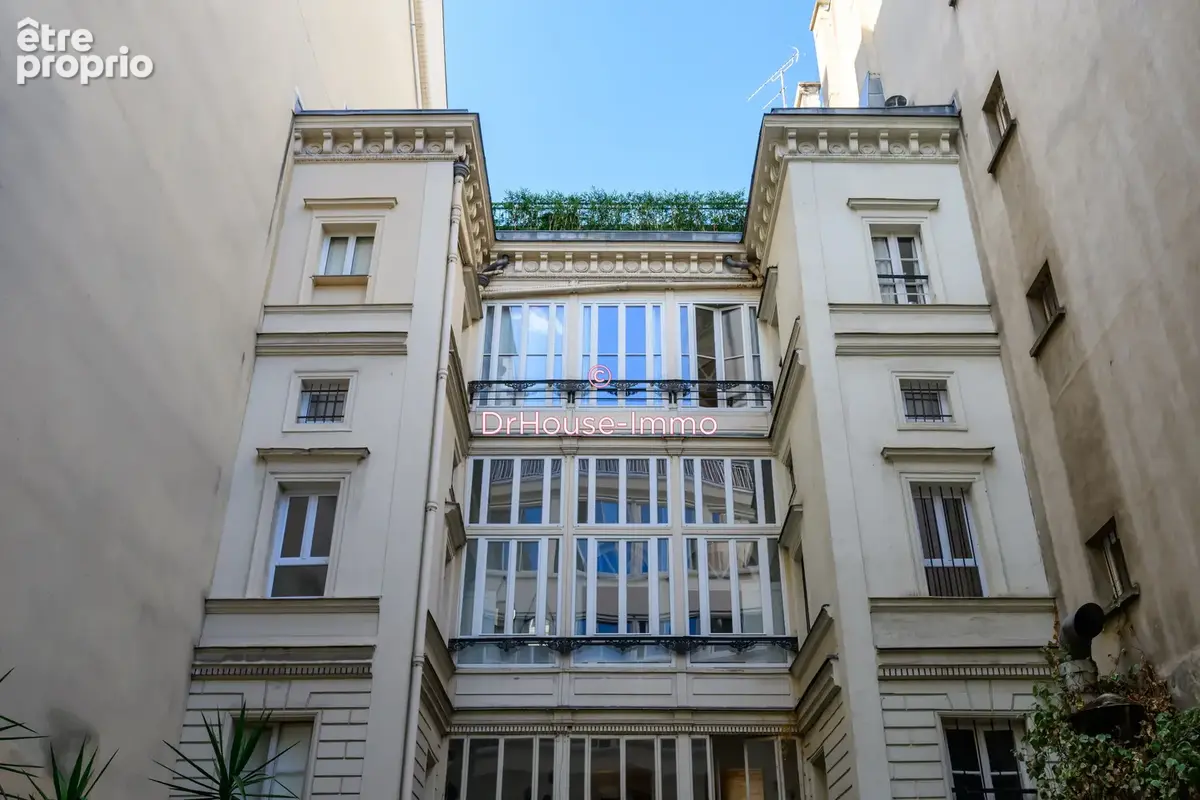 Appartement 5 pièces 105 m² à vendre à Paris-10e (75010) - photo 3