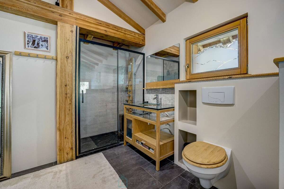 Maison à LES HOUCHES