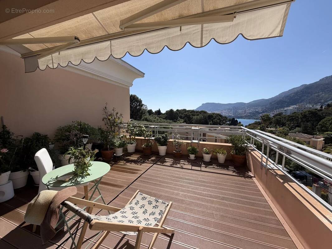 Appartement à ROQUEBRUNE-CAP-MARTIN