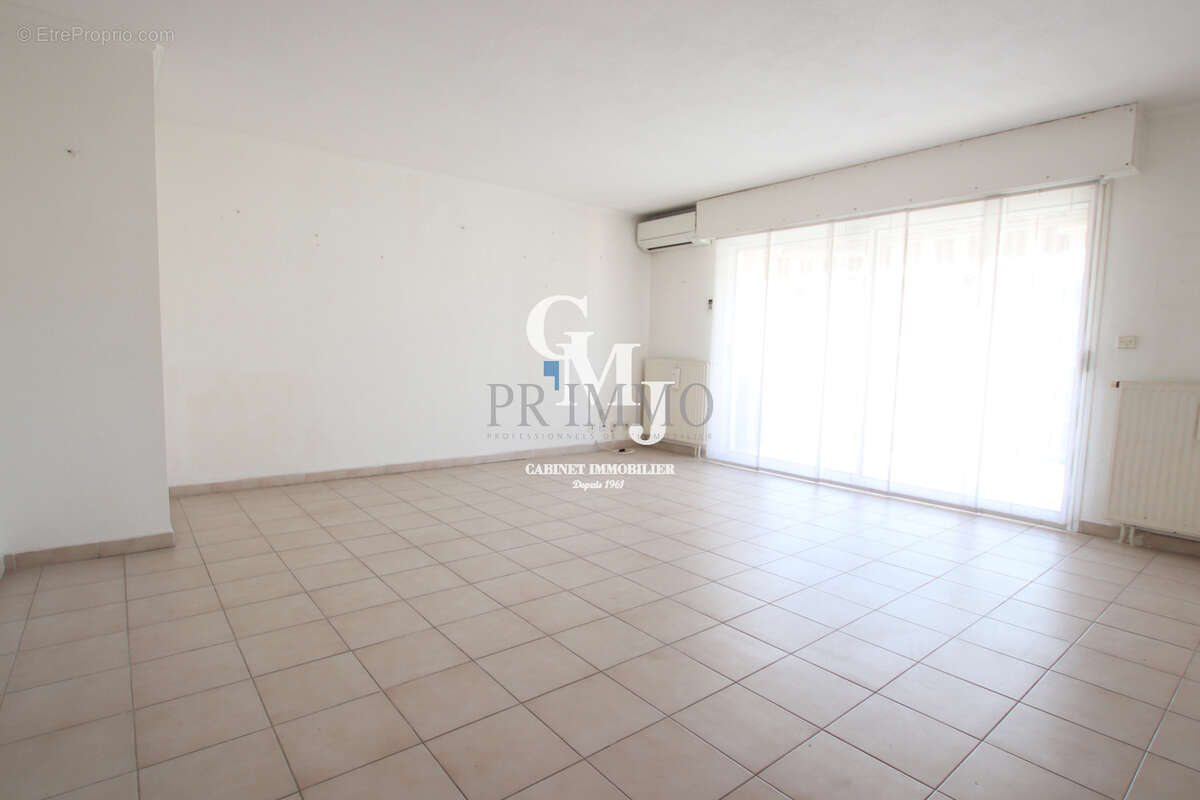 Saint-raphael - 3 pieces - 72 m2 - photo 2