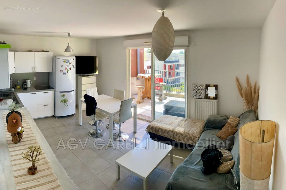 Appartement à HYERES