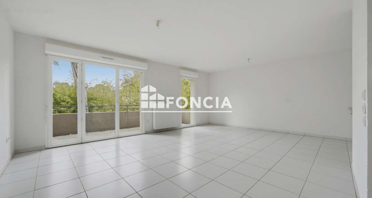 À VENDRE – T4 de 88 m² avec balcon et 2 parkings – Pessac - photo 2