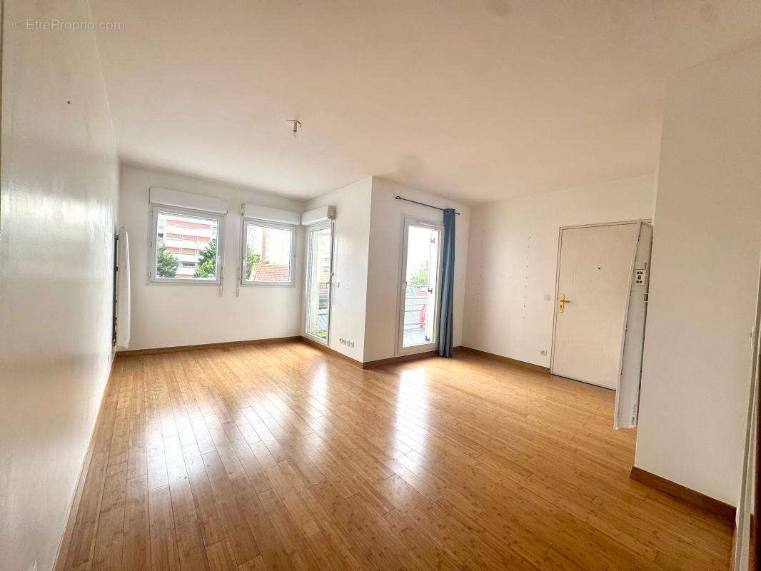 Appartement à JUVISY-SUR-ORGE
