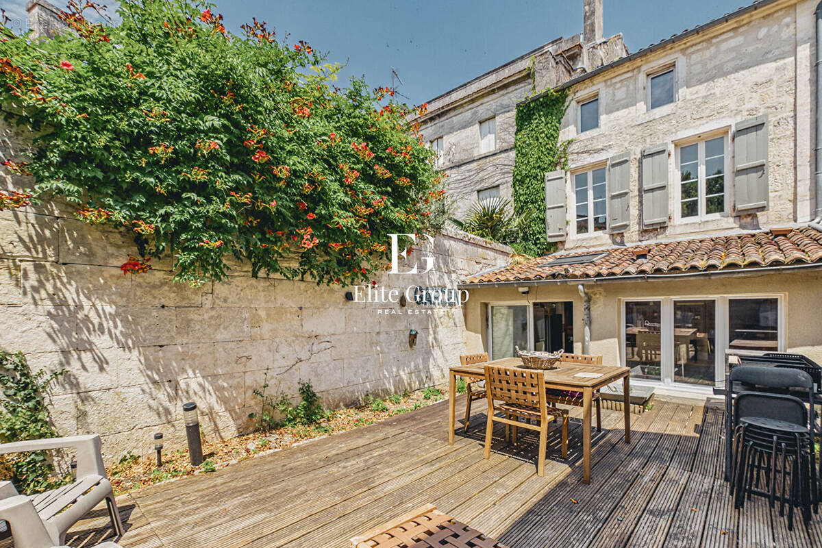 Maison à CHATEAUNEUF-SUR-CHARENTE