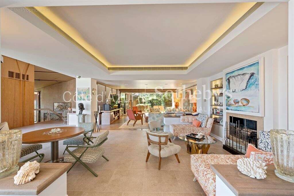 Saint Jean Cap Ferrat, domaine privé avec deux villas, parc paysager, piscine à débordement - photo 5