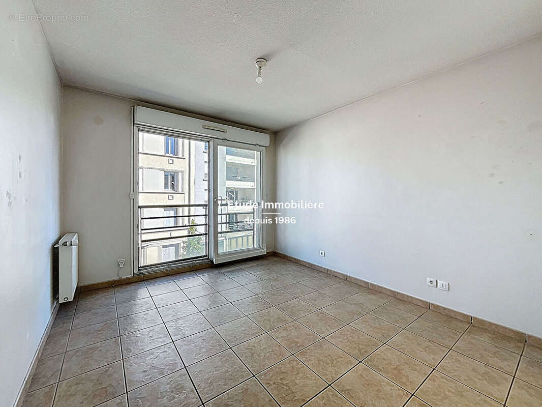 Appartement à LYON-8E