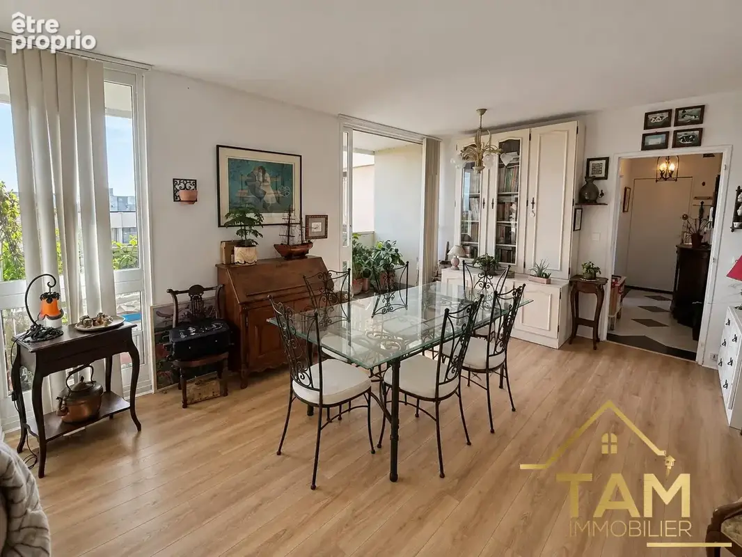 Photo Appartement à Elancourt au prix de 215 000€