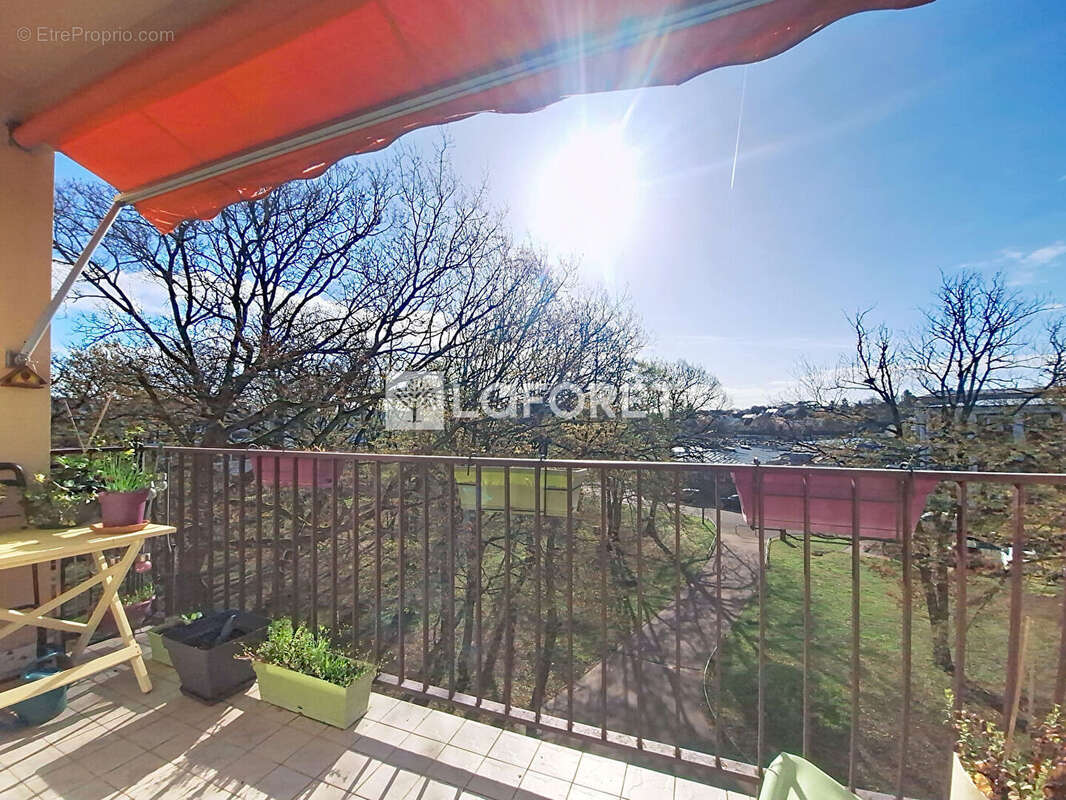 Appartement à VERNEUIL-SUR-SEINE