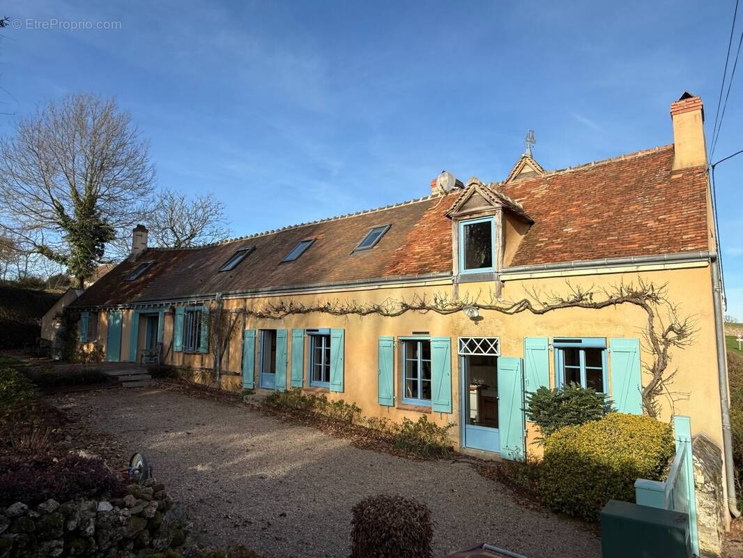 Maison à LE MAGNY