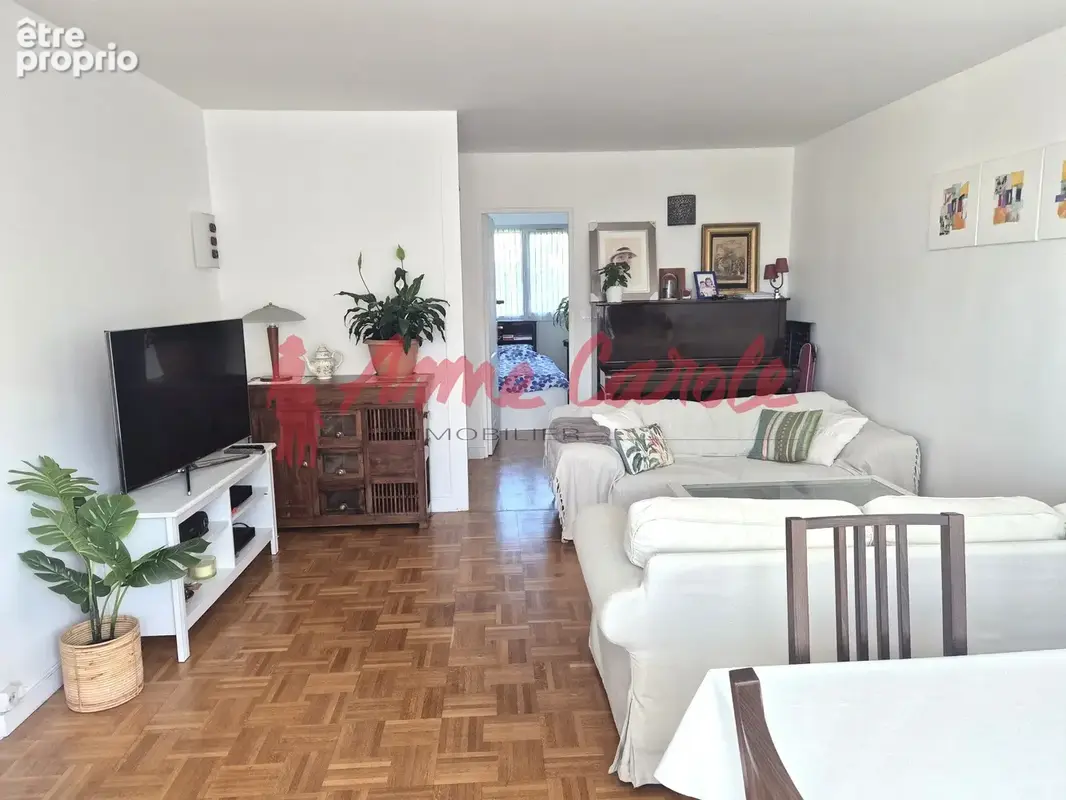 Appartement à FONTENAY-SOUS-BOIS