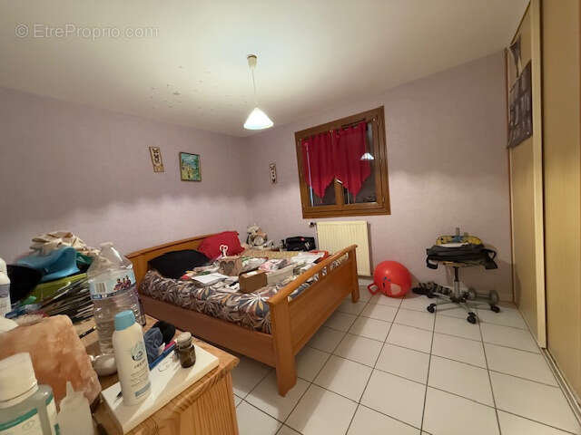 Maison à SAINT-REMY-EN-ROLLAT