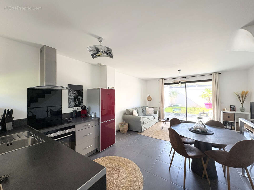 Jolie maison moderne et fonctionnelle - photo 3