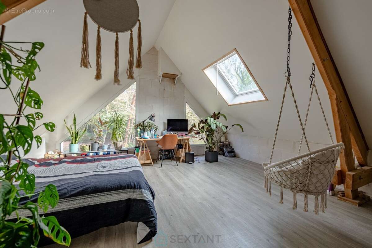 Maison à NOISY-SUR-ECOLE