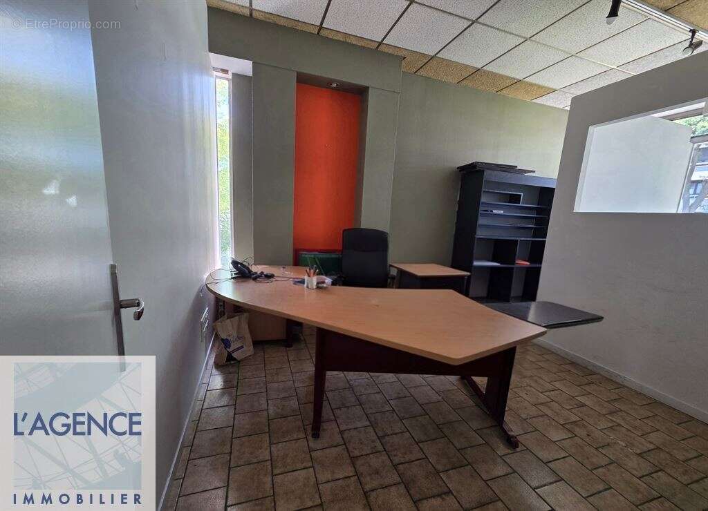 Commerce 109 m² à Reims  - photo 4