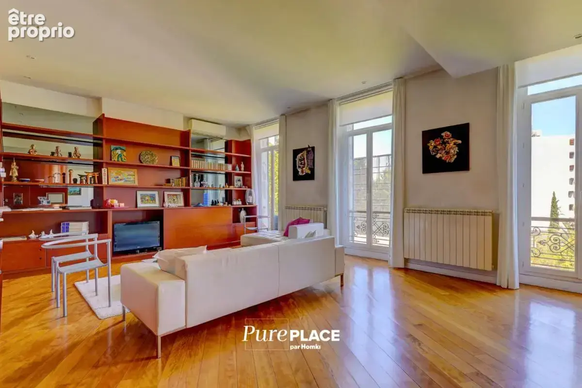 Appartement T4 de 144 m² à Marseille 13008, Avenue du Prado - photo 2