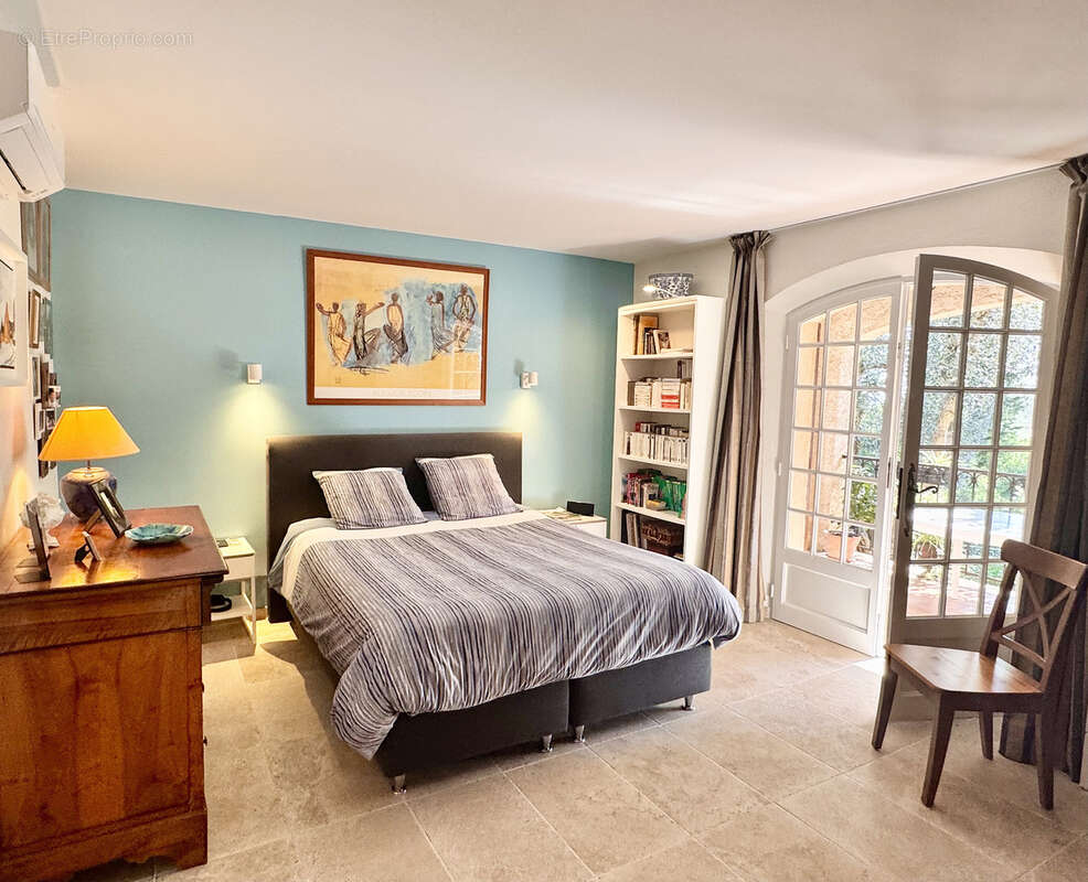 Maison à SPERACEDES