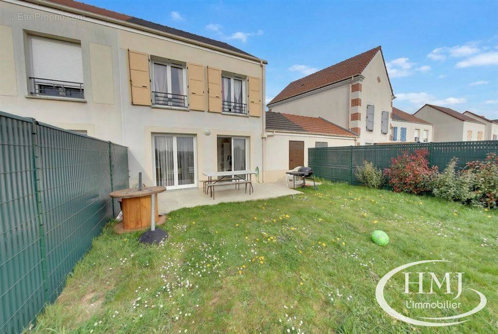 Maison à LISSES