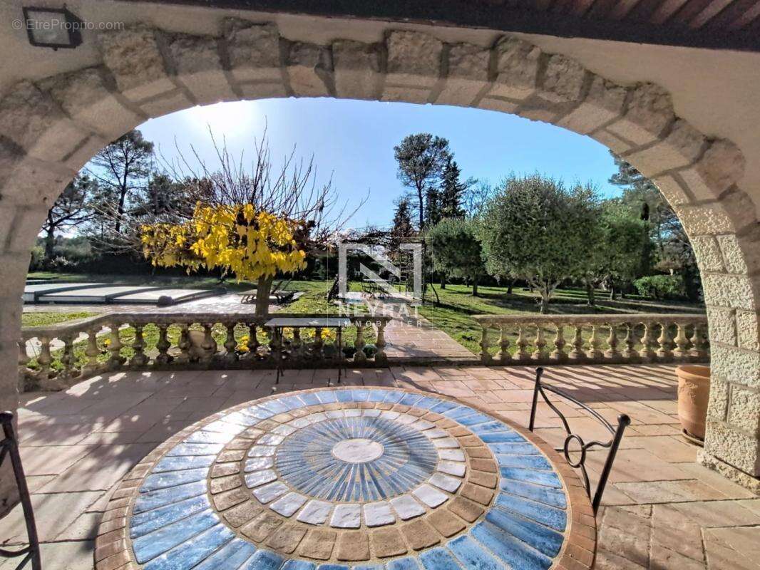 A tourrettes - propriete - proche golf de terre blanches - piscine - tennis - appartement independant - photo 5