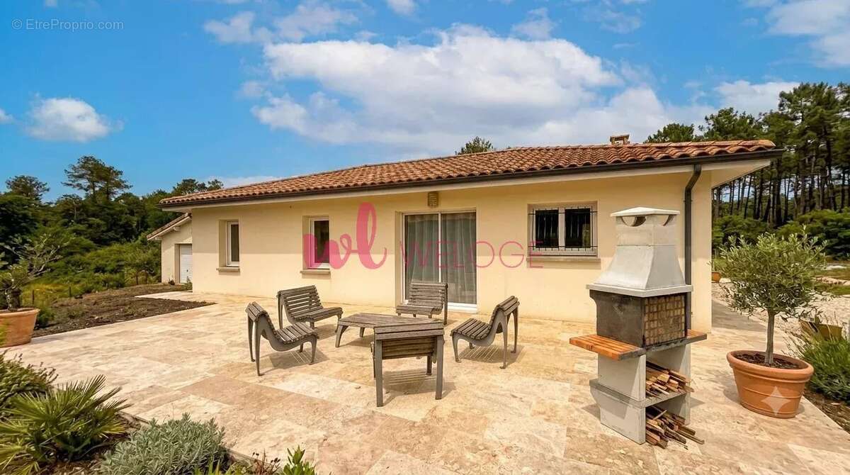 Maison à RION-DES-LANDES