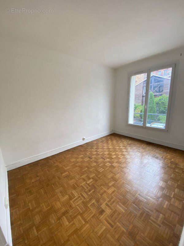 Appartement à ENGHIEN-LES-BAINS
