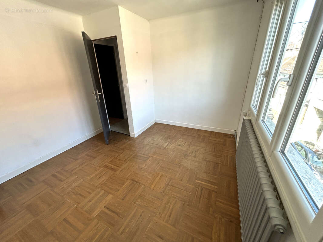 Maison à PONT-SAINTE-MAXENCE