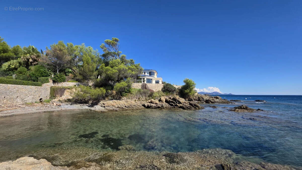 Maison à LES ISSAMBRES