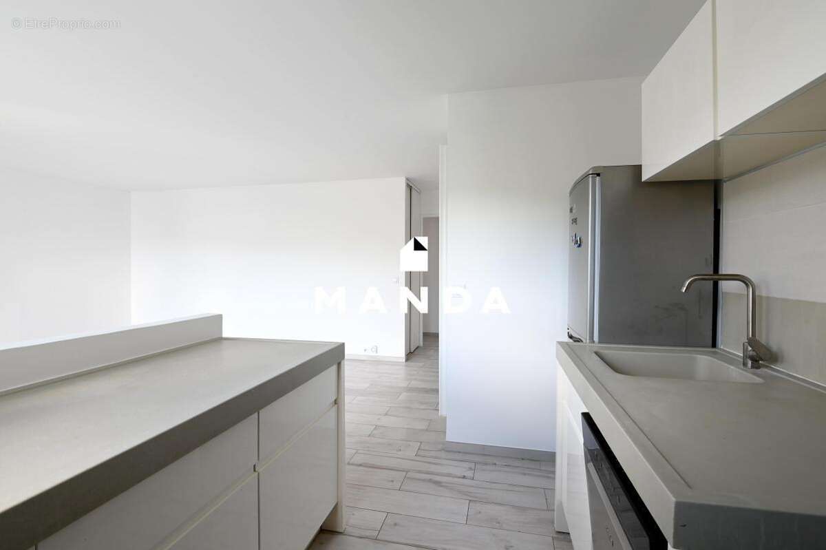 Appartement à ISSY-LES-MOULINEAUX