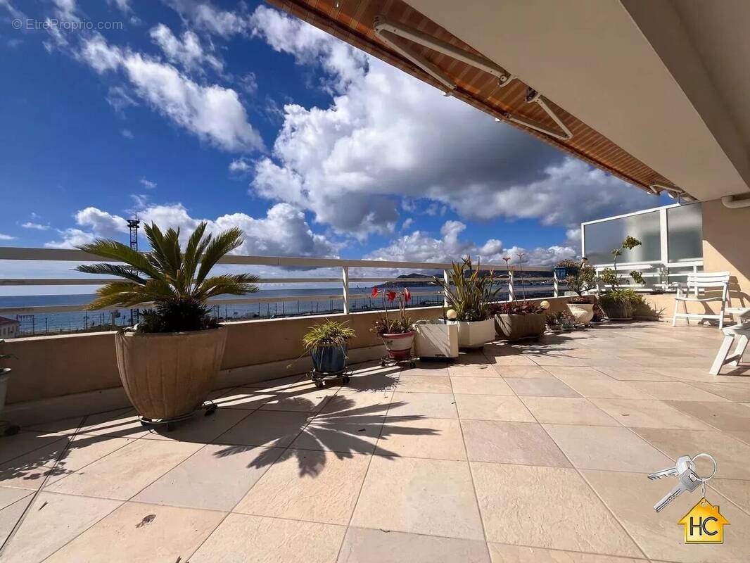 Appartement à CANNES