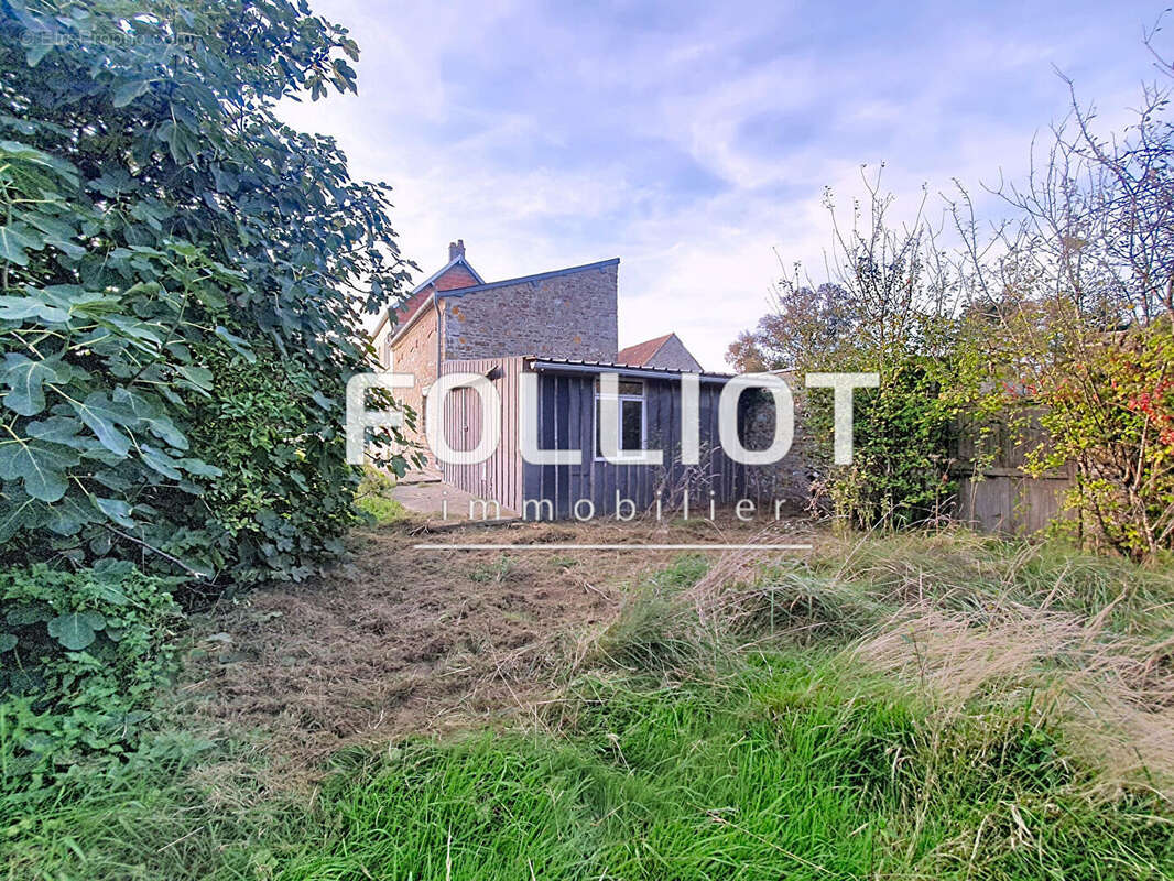 Maison à LA HAYE-DU-PUITS