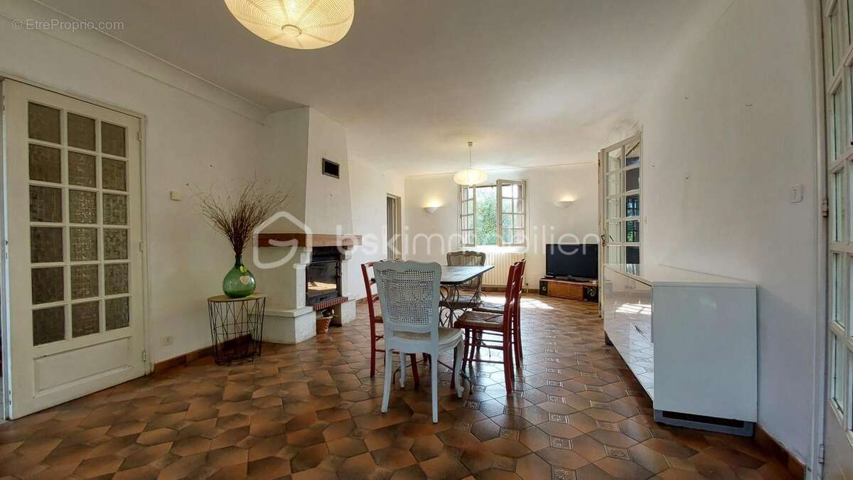 Maison à BAZENS