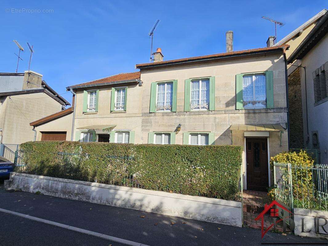 Maison à WASSY