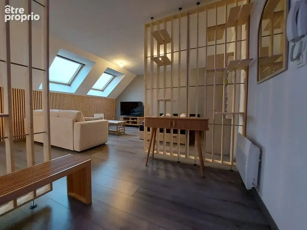 À saisir : Appartement type loft vendu meublé avec place de parking couverte et sécurisé - photo 7