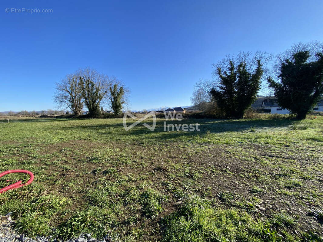 Terrain à ARROS-DE-NAY
