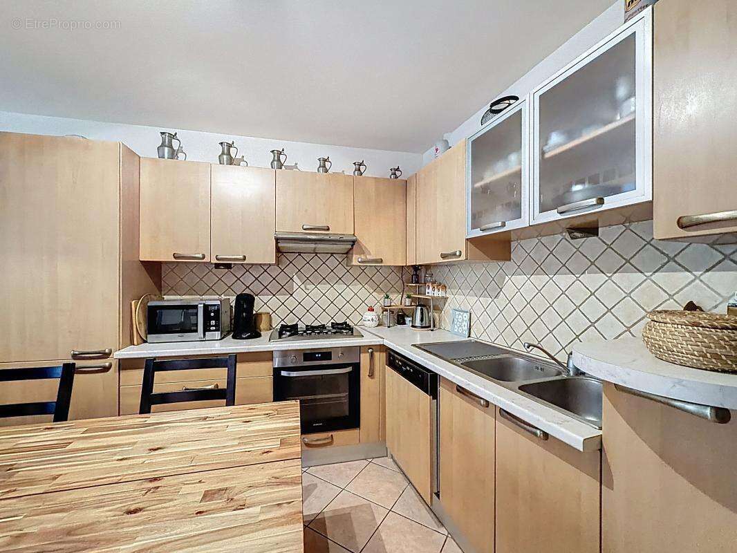 Maison à SAINT-SYMPHORIEN-D'OZON