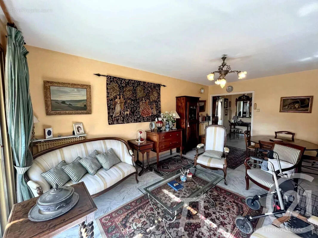 Appartement à MENTON