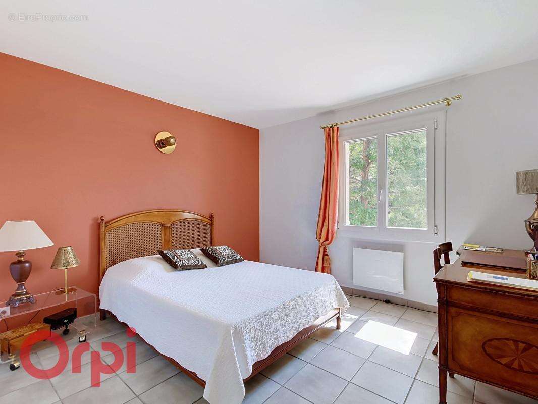 Maison à LA CADIERE-D'AZUR