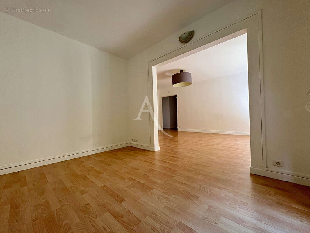 Appartement à GIF-SUR-YVETTE