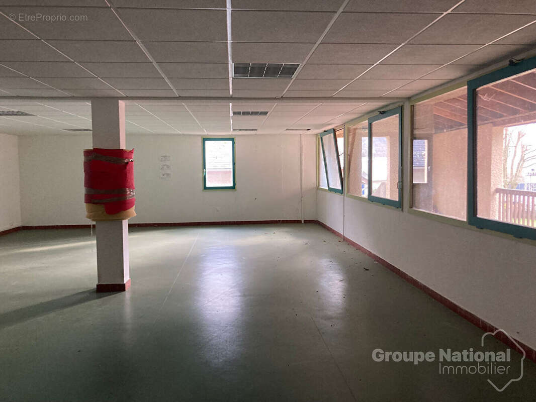 Appartement avec terrasse  Fort potentiel d'aménagement - photo 5