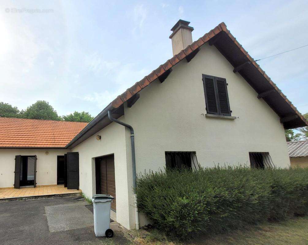 Maison de 153 m² avec 6038 m² de terrain arboré - photo 10