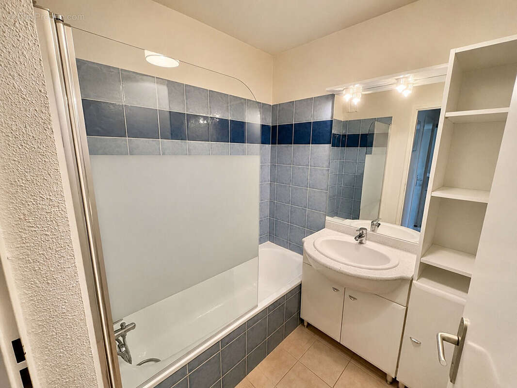 Appartement à L'ISLE-SUR-LA-SORGUE