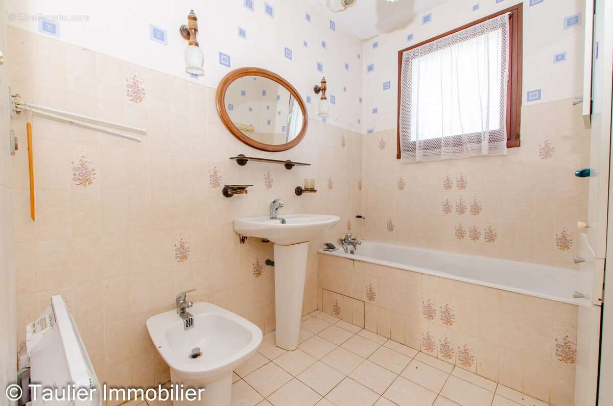 Maison à SAINT-VERAND