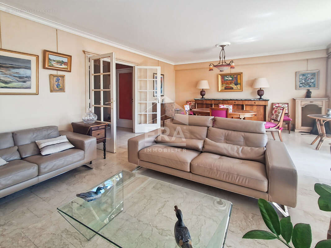 Appartement à MARSEILLE-4E