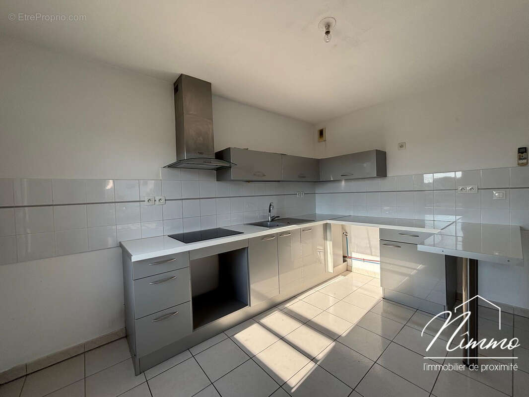 Exclusivite nimes franciscaine appartement t3 dernier etage garage terrasse climatisation ascenseur - photo 6