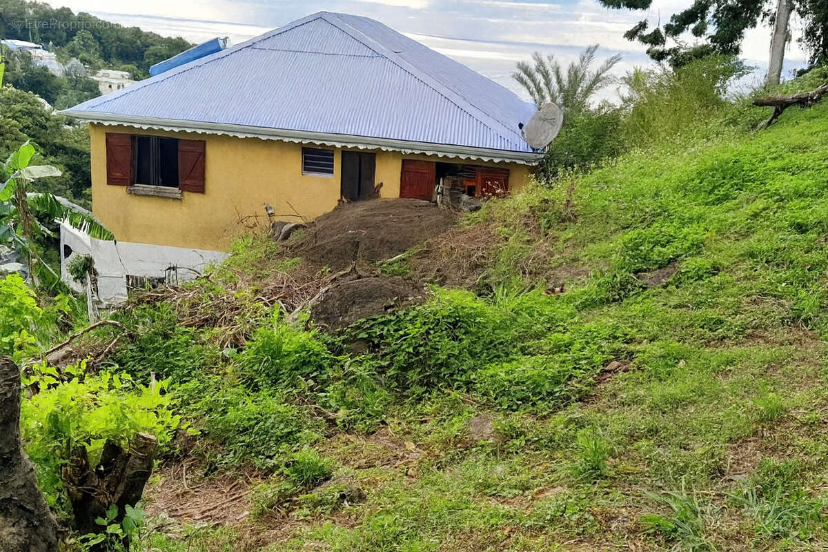 Maison à POINTE-NOIRE