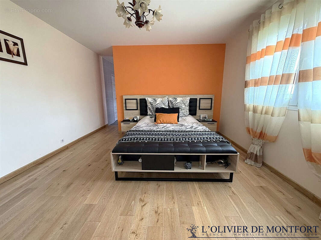 Maison à MONTFORT-L'AMAURY