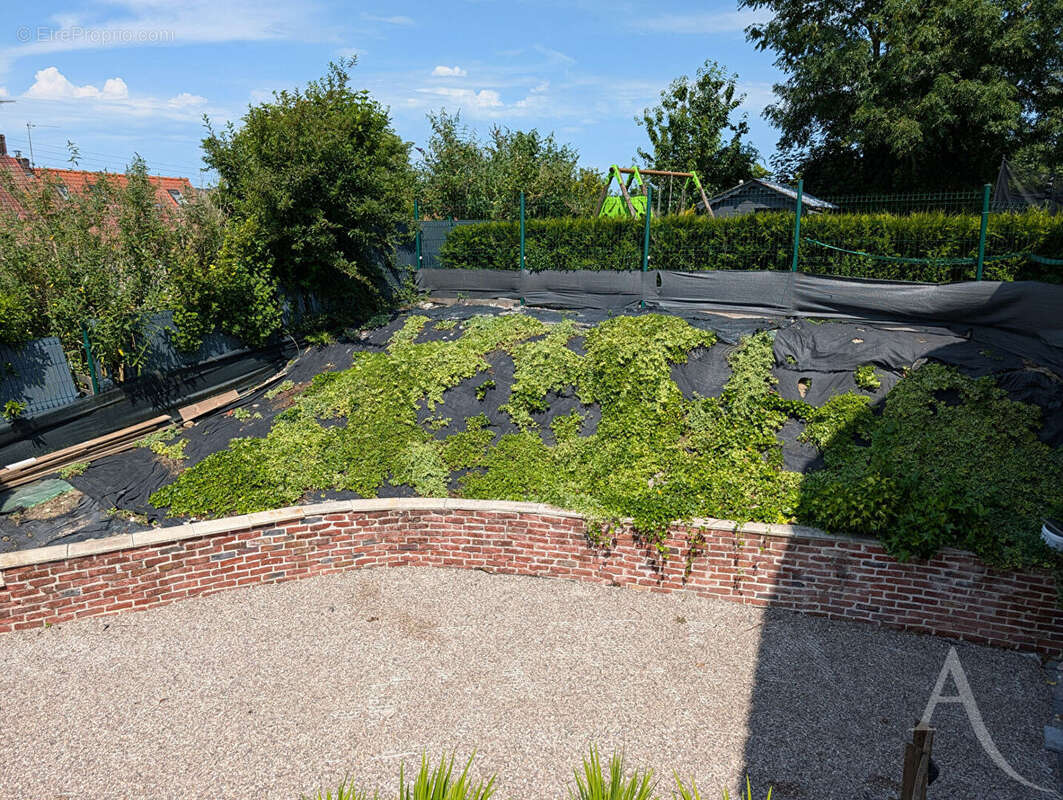 Maison individuelle - 8 pièces - 120m² - DELETTES - photo 11