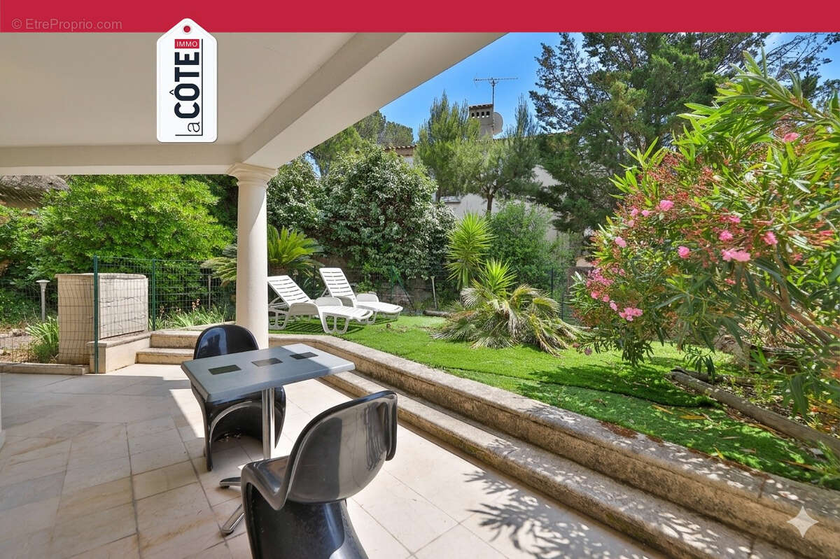 Appartement à CARRY-LE-ROUET