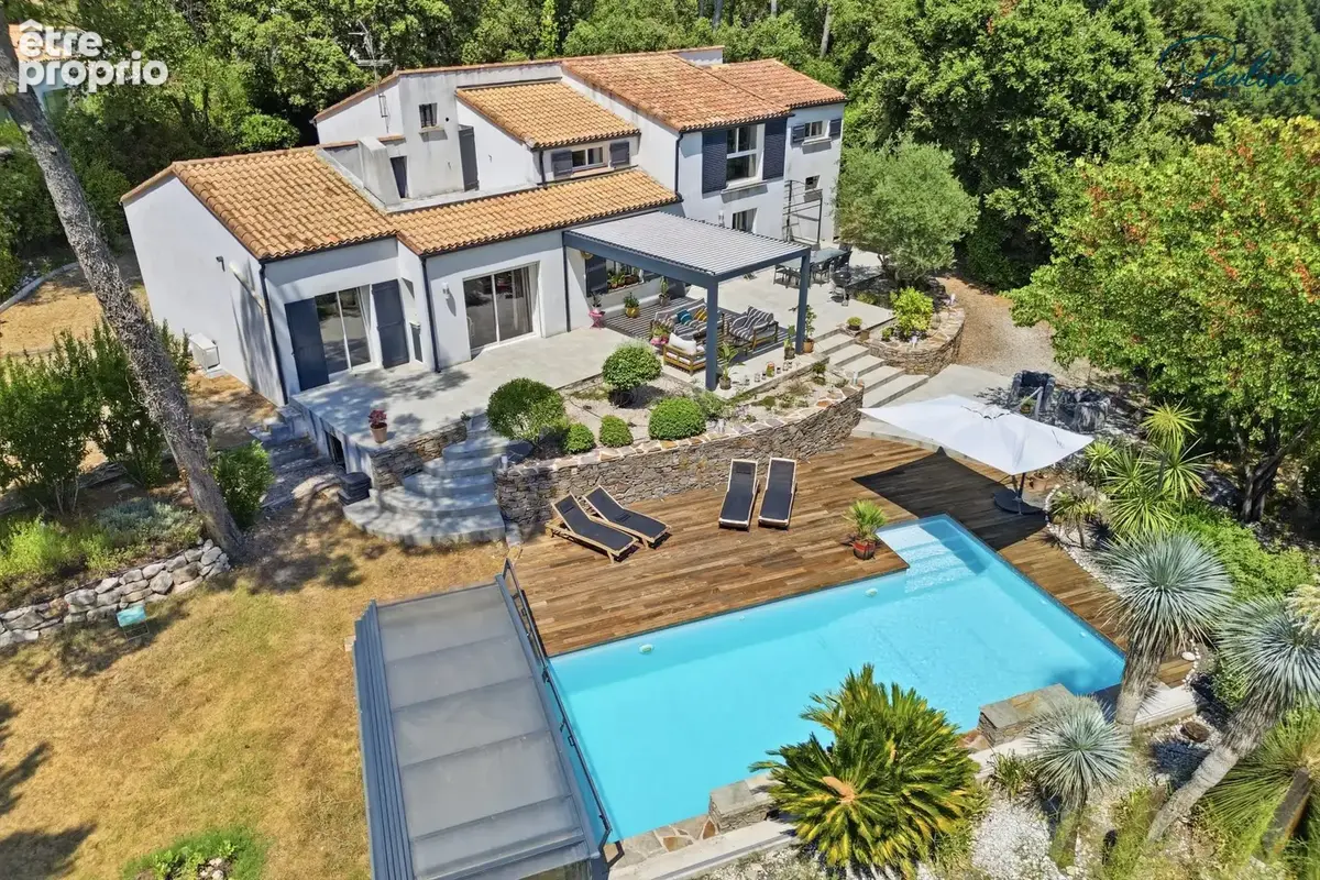 Photo Maison à Saint-Clement-De-Riviere au prix de 998 000€