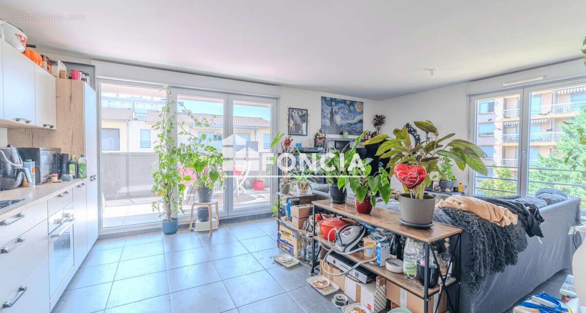 Appartement à VENISSIEUX