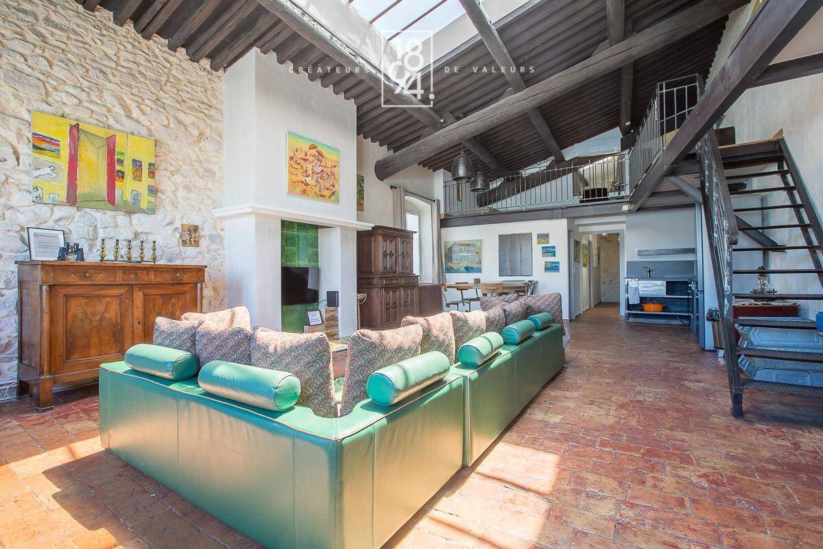 Appartement à MARSEILLE-7E
